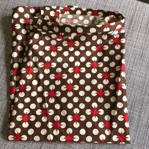 Udder Cover Nursing Shield